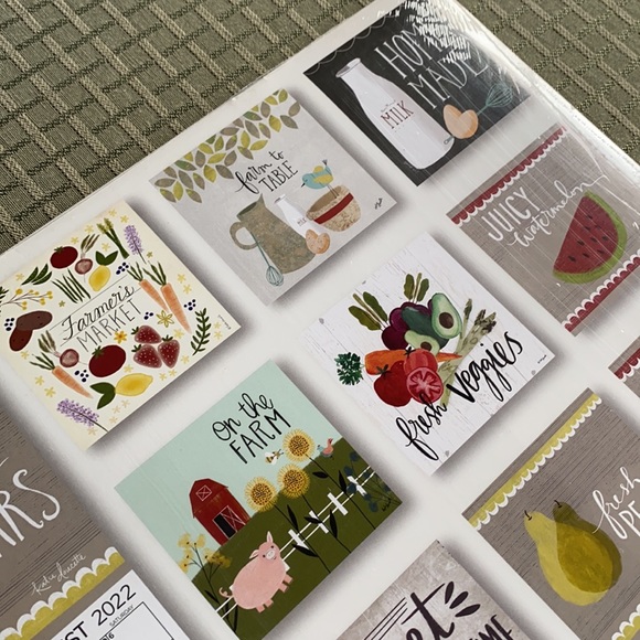 Farmer’s Market | 2022 12-Month Wall Calendar - Picture 13 of 16